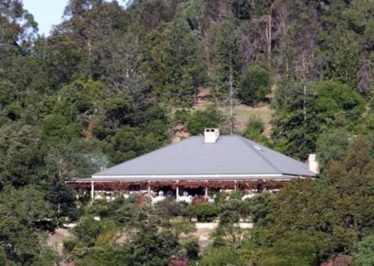 Capers Guesthouse and Cottage Hotel Wollombi Australia