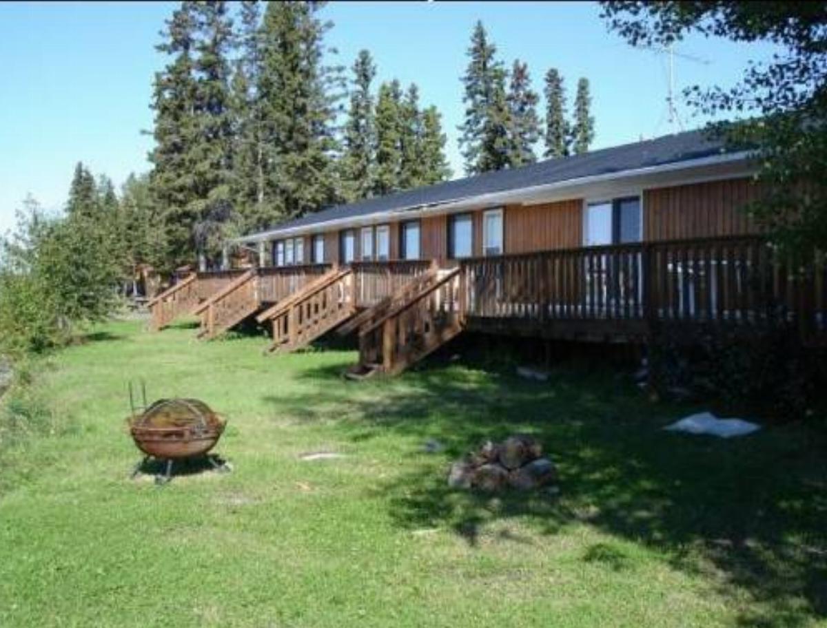 Caribou Lodge Outfitters Cabins & Motel Hotel Cranberry Portage Canada