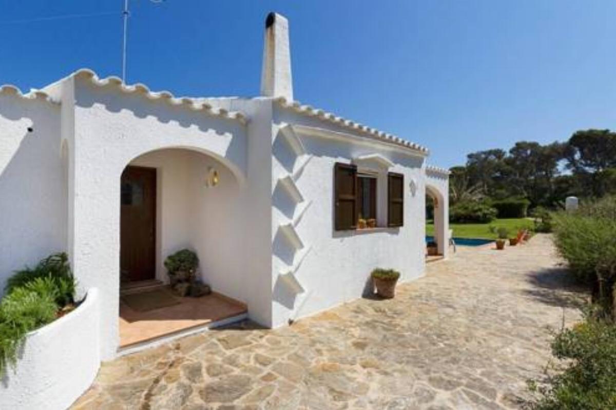 Casa con jardín y piscina Hotel Cala Morell Spain
