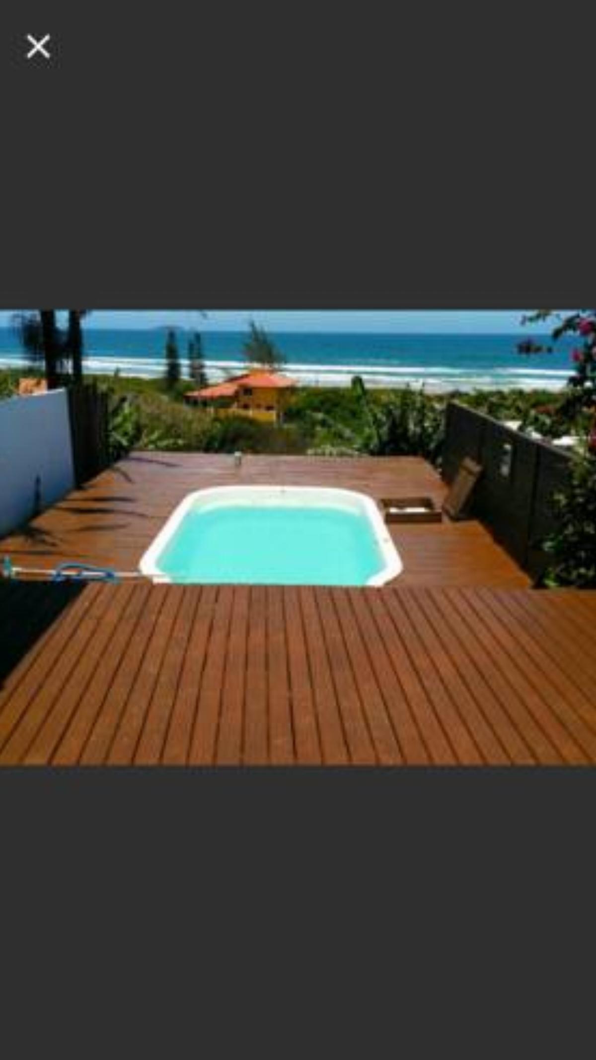 casa de frente para o mar com piscina Hotel Imbituba Brazil
