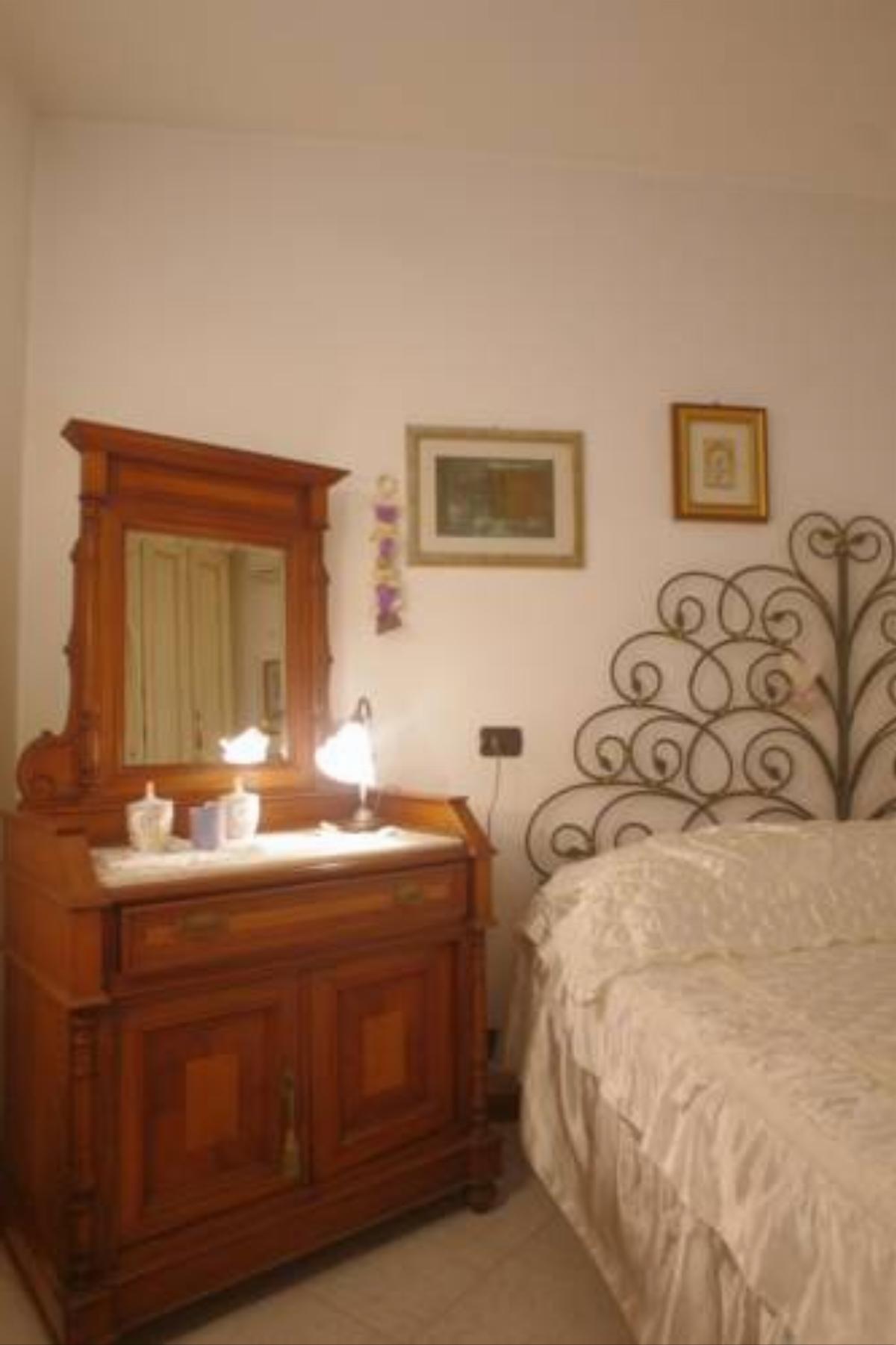 Casa Emilia Hotel Corsanico-Bargecchia Italy