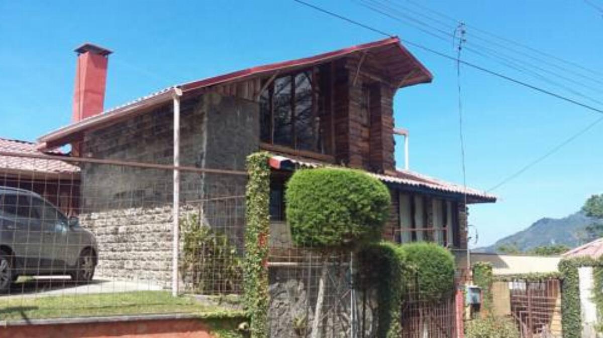 Casa en la Montaña Hotel Aserrí Costa Rica
