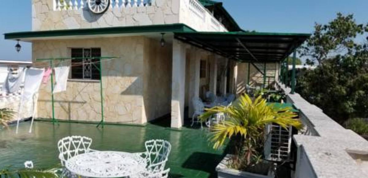 Casa Feliz Hotel Jaimanitas Cuba