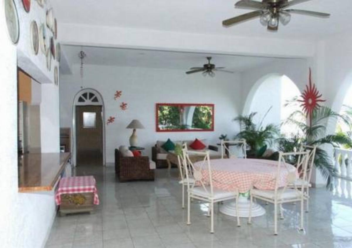 Casa Villa Maresana a la orilla del mar 012 Hotel Acapulco Mexico