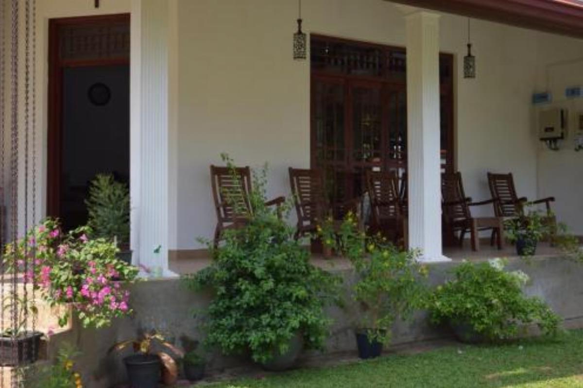 Casa White Lodge Hotel Kelanimulla Sri Lanka