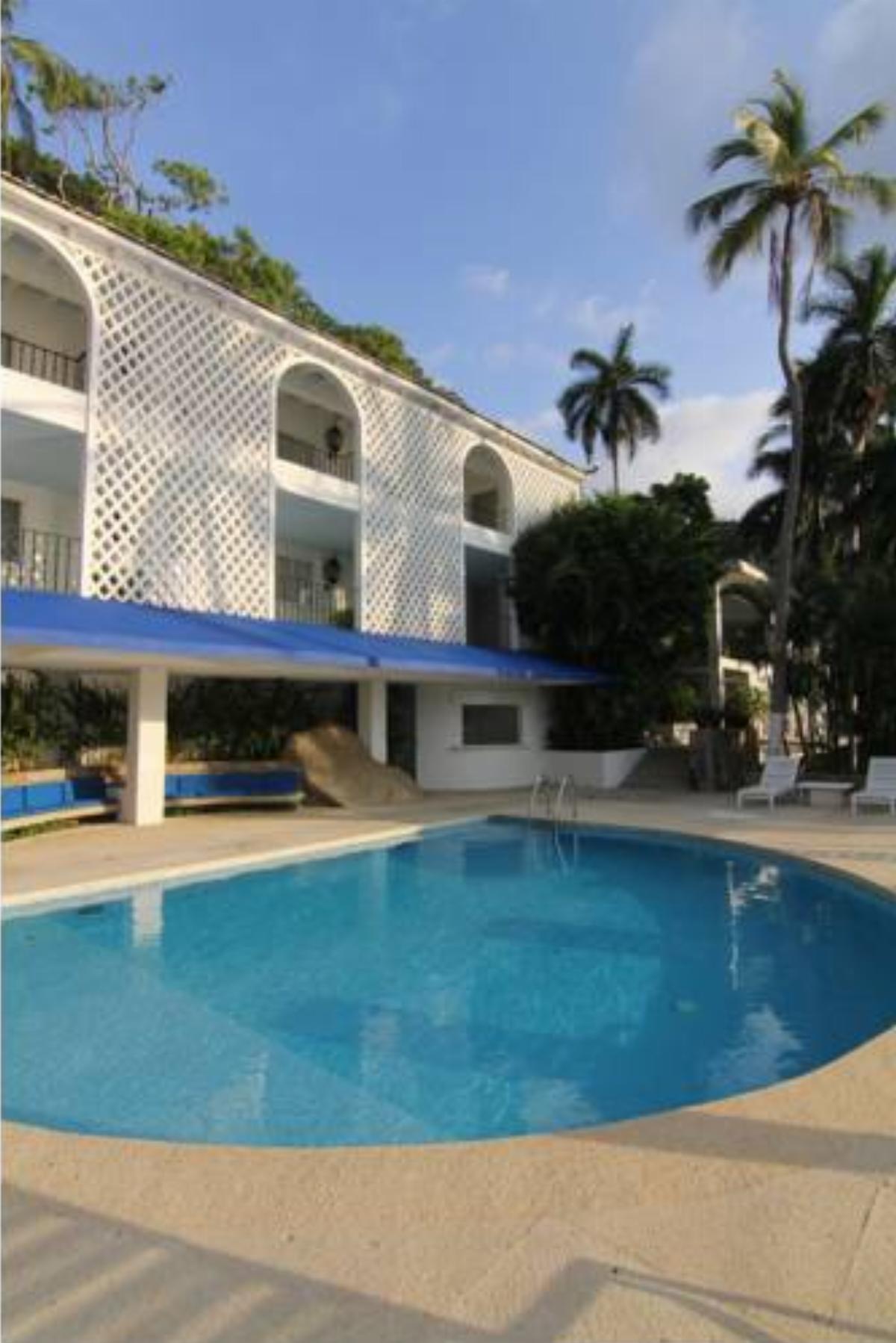 Casas y Villas Real Estate - Casa Aldila Hotel Acapulco Mexico