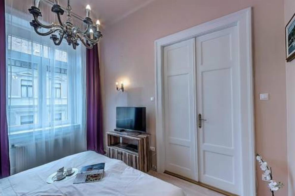 Cathedral Corner Apartment Hotel Budapest Hungary