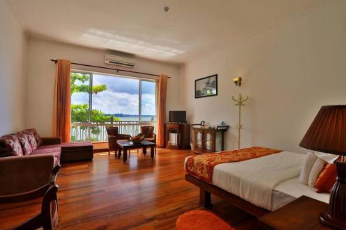 Centauria Lake Resort Hotel Embilipitiya Sri Lanka