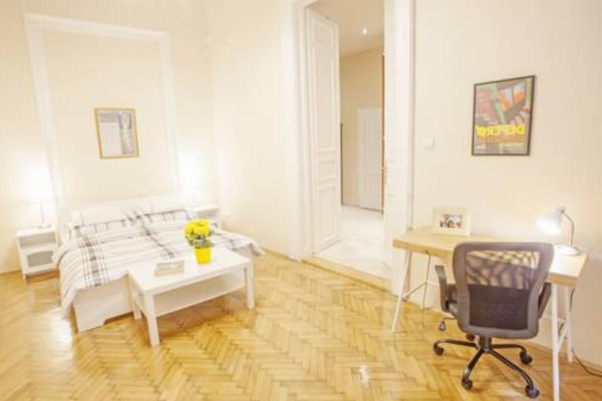 Central & Elegant Apartment, for Families & Groups Hotel Budapest Hungary