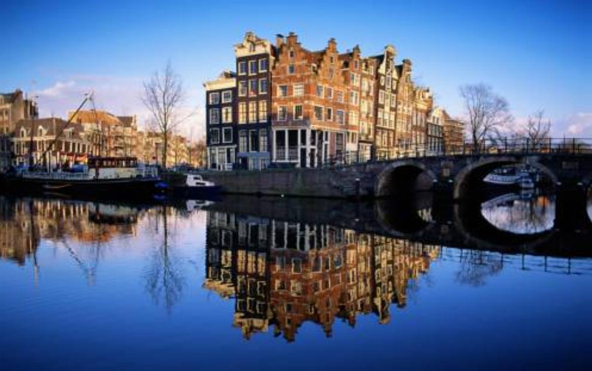 Central & Quiet Canal Apartment Hotel Amsterdam Netherlands