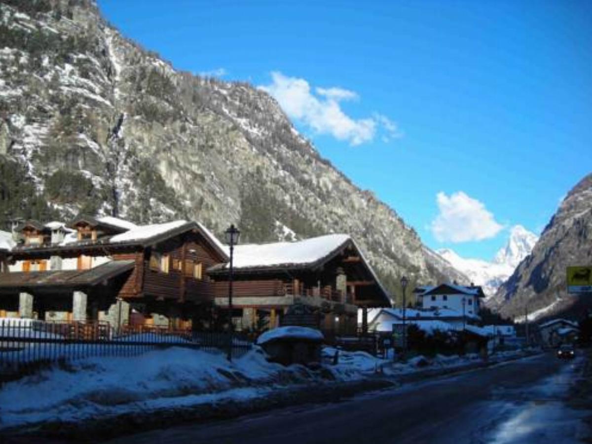 Chalet Antey Grande Hotel Antey-Saint-André Italy