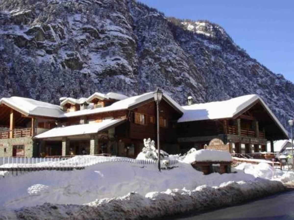 Chalet Antey Grande Hotel Antey-Saint-André Italy