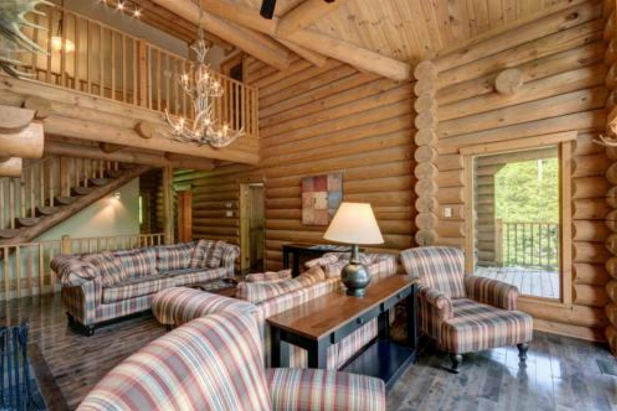 Chalet Cherokee Hotel Labelle Canada