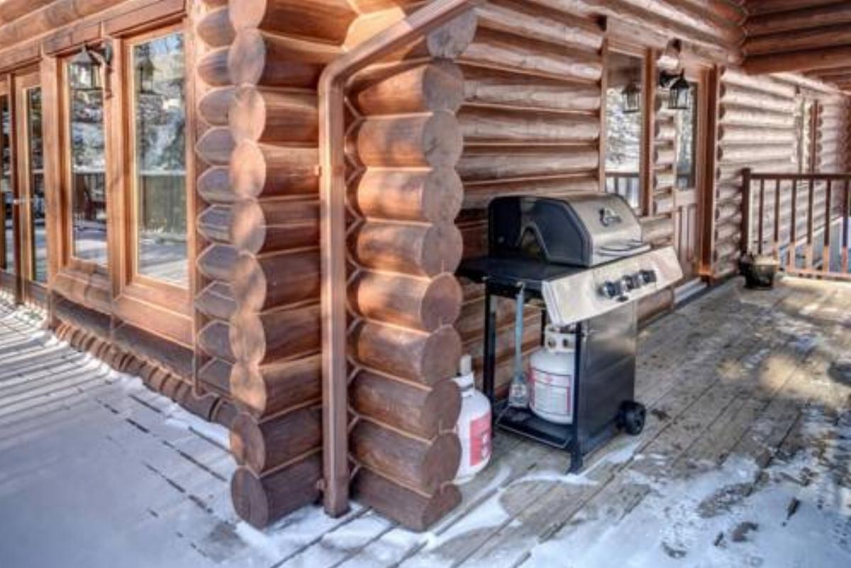 Chalet Grizzly Hotel Labelle Canada