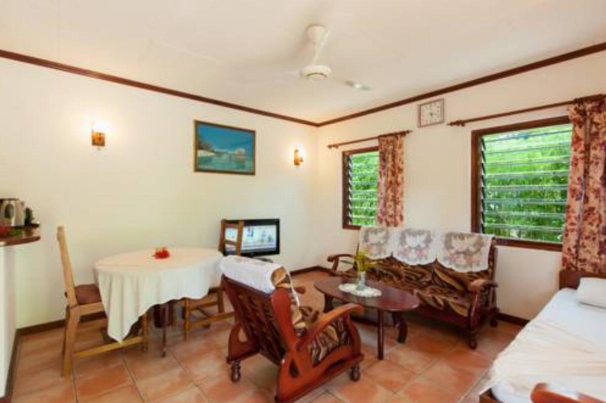 Chalets Anse Reunion Hotel La Digue Seychelles