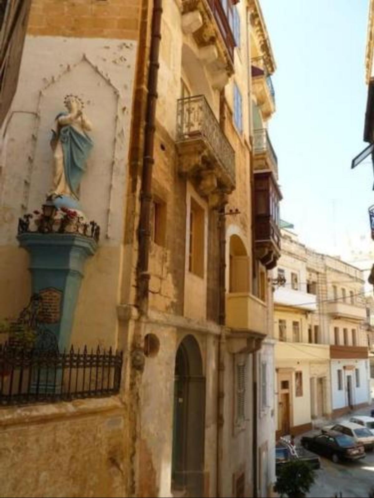 Charming Apartment in Historic Three Cities Malta Hotel Cospicua Malta