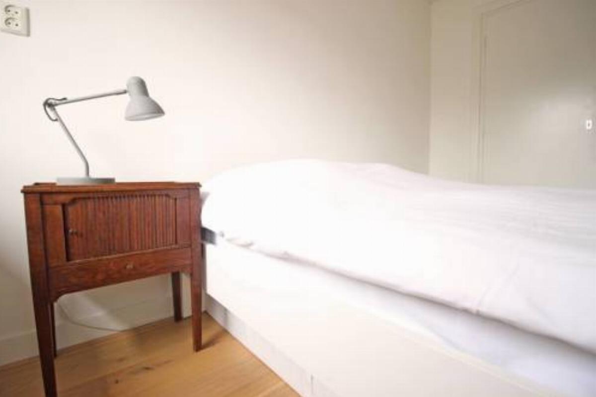 Charming house with large garden and free parking! Hotel Amsterdam Netherlands