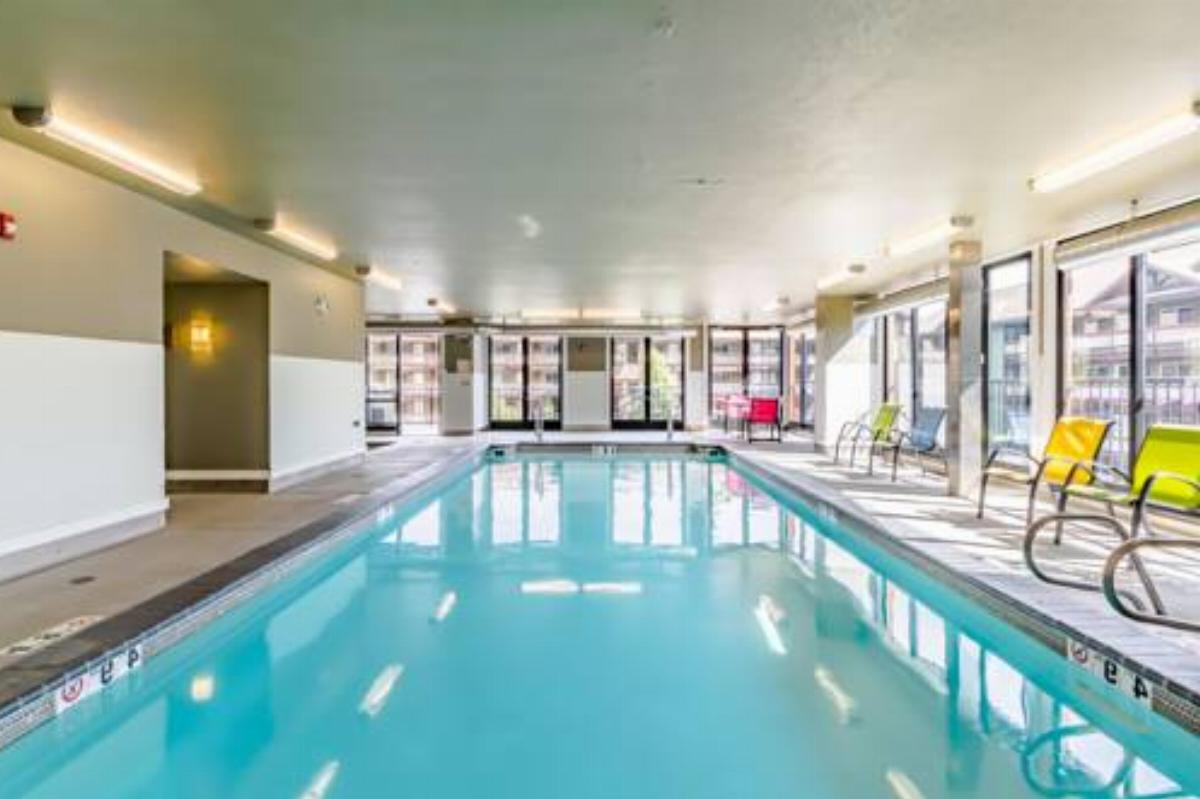 Chelan Resort Suites: Comfort by the Lake (#201) Hotel Chelan USA