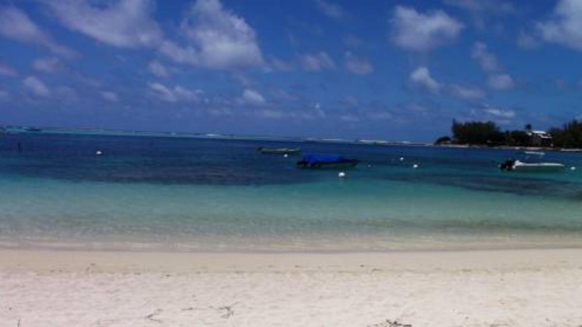 Chezpat Tourists Residence Hotel Blue Bay Mauritius