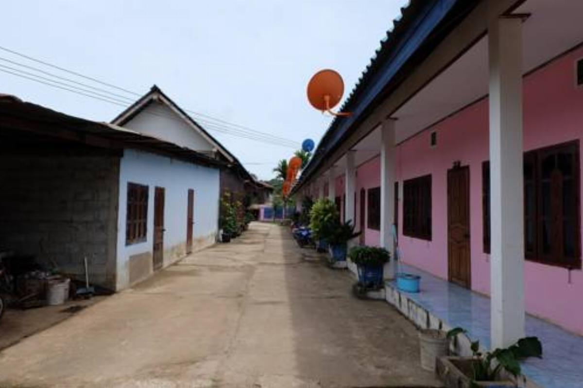 Chitphanya Guesthouse Hotel Ban Phonouan Laos