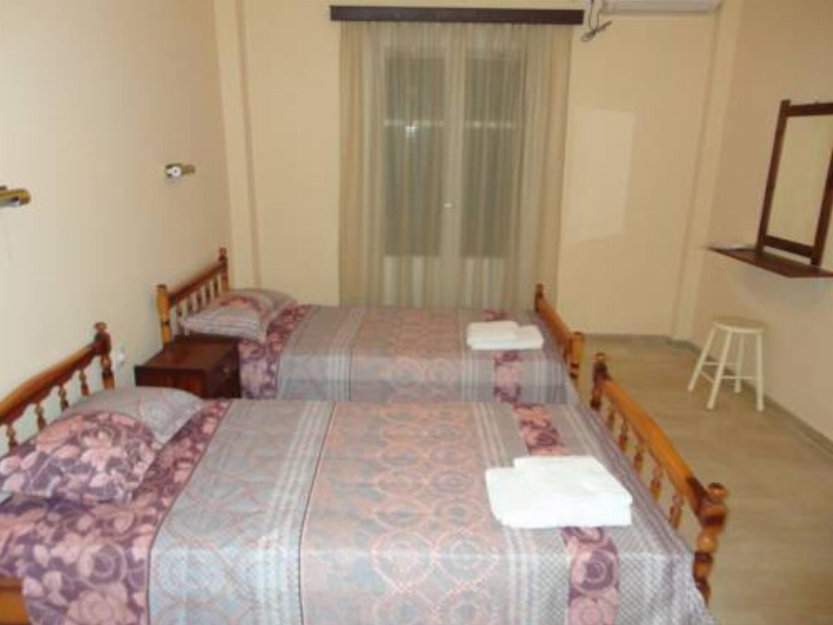 Chris Apartments Hotel Alepou Greece