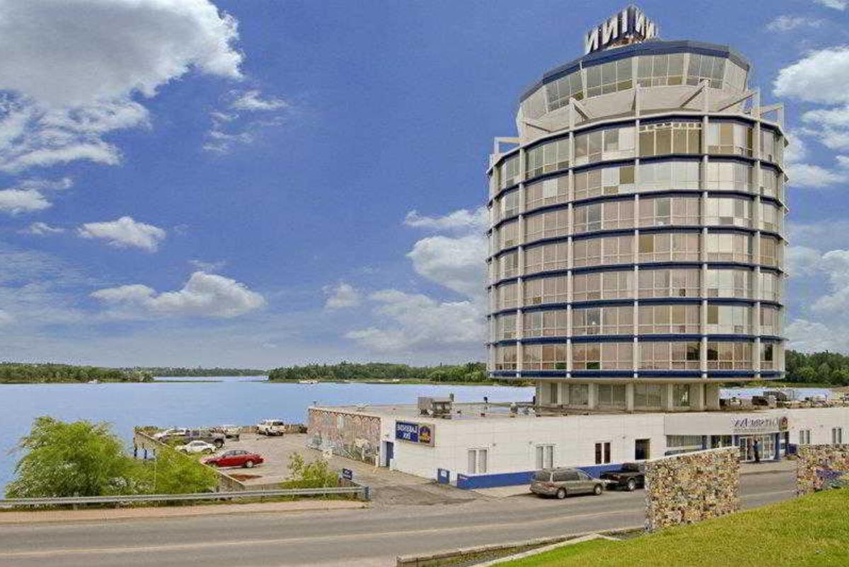 Clarion Lakeside Inn & Conference Centre Hotel Kenora Canada