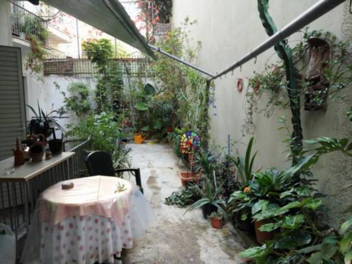Close to Akropolis with yard Hotel Athens Greece