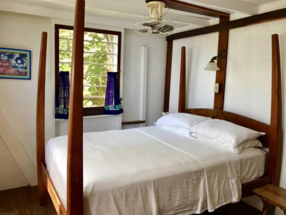 coconut grove Hotel Caye Caulker Belize
