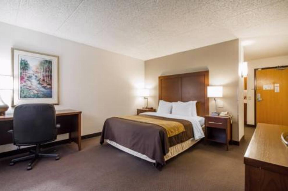 Comfort Inn & Suites Madison - Airport Hotel Madison USA