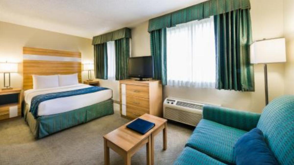 Comfort Suites Seven Mile Beach Hotel George Town Cayman Islands