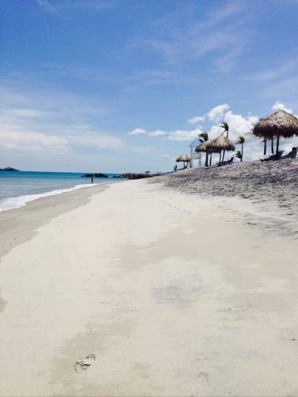 Comfortable Beach Condo Apartment Hotel Playa Blanca Panama