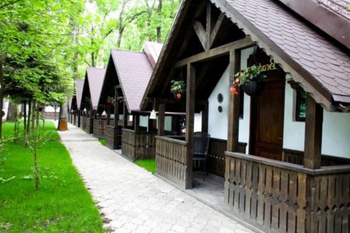 Cornul Vanatorului Bungalows Hotel Piteşti Romania
