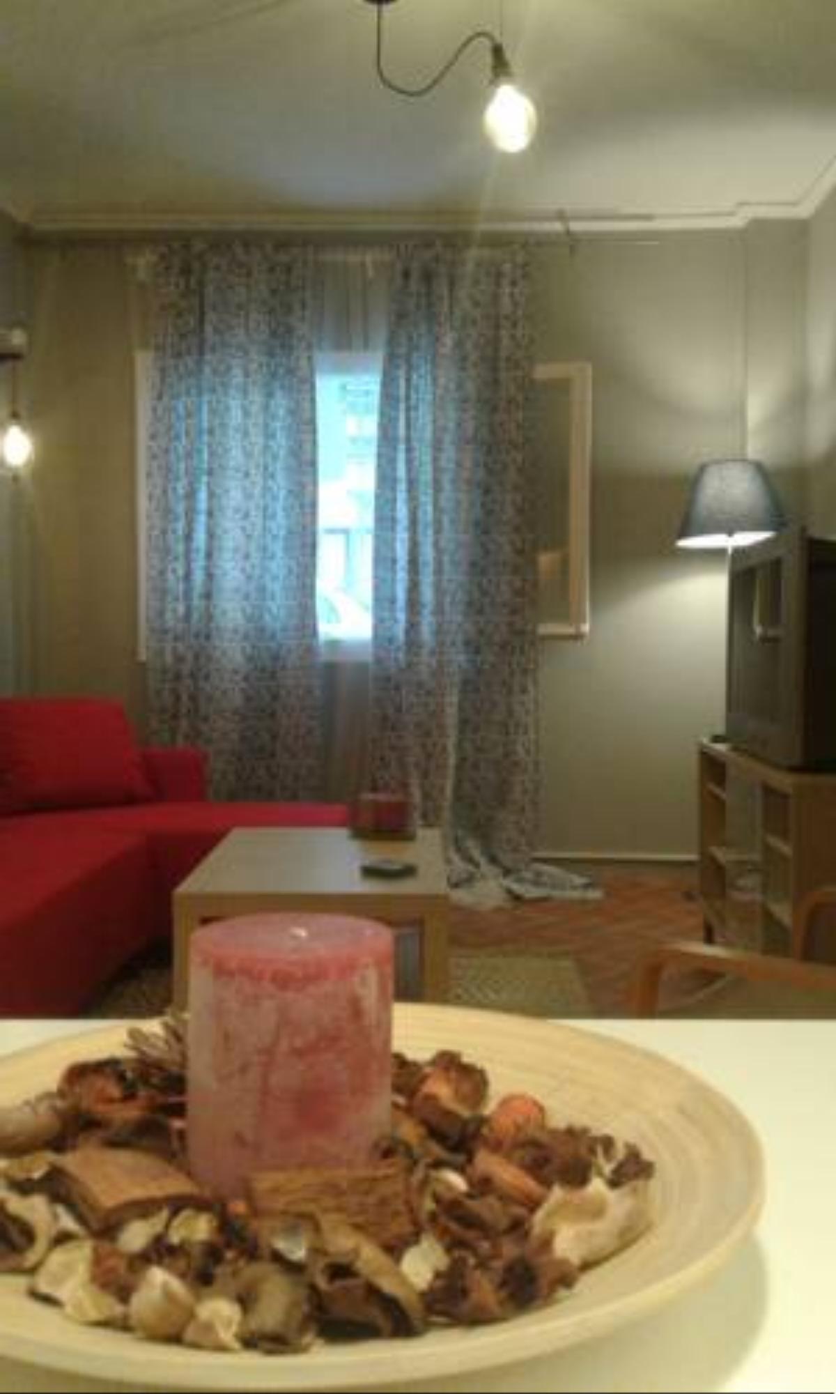 Cosy apartment with a courtyard at Koukaki Hotel Athens Greece