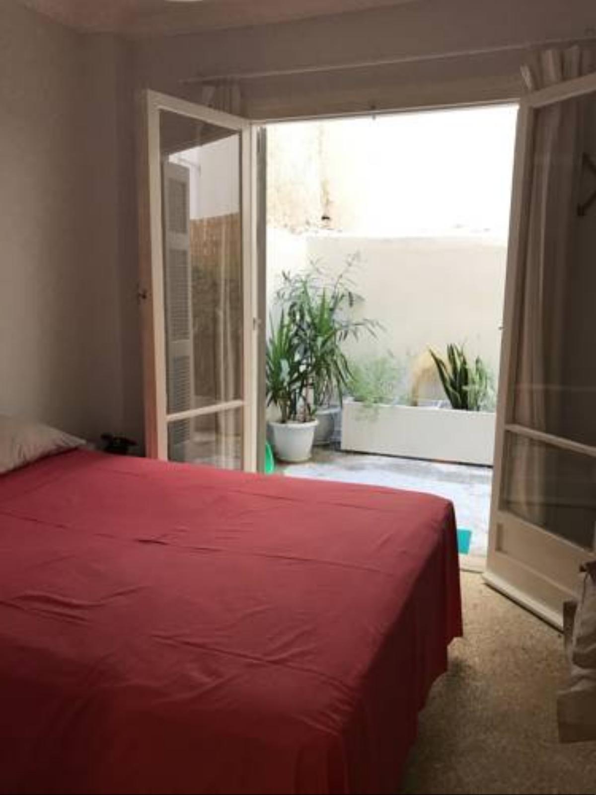 Cosy Flat with Patio Hotel Athens Greece