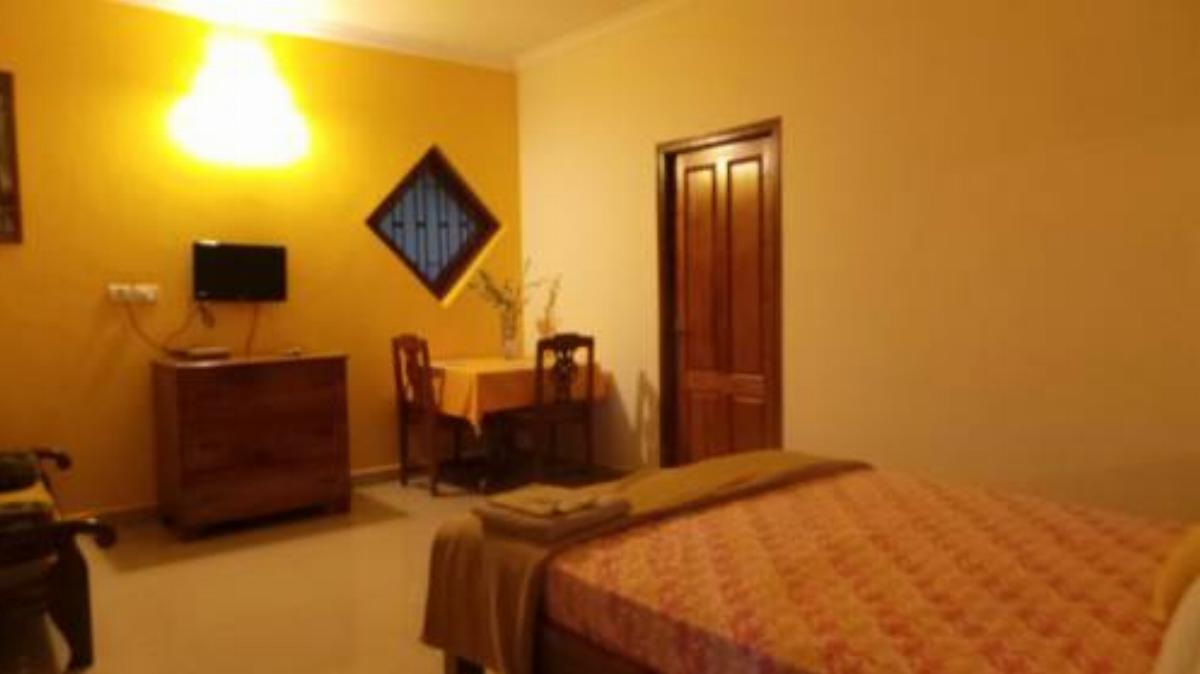Cota's Guest House Hotel Salcete India