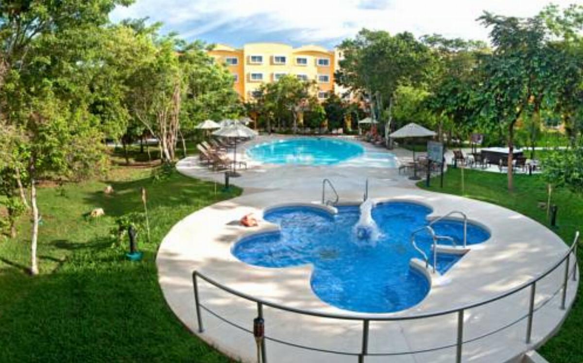 Courtyard by Marriott Cancun Airport Hotel Cancún Mexico