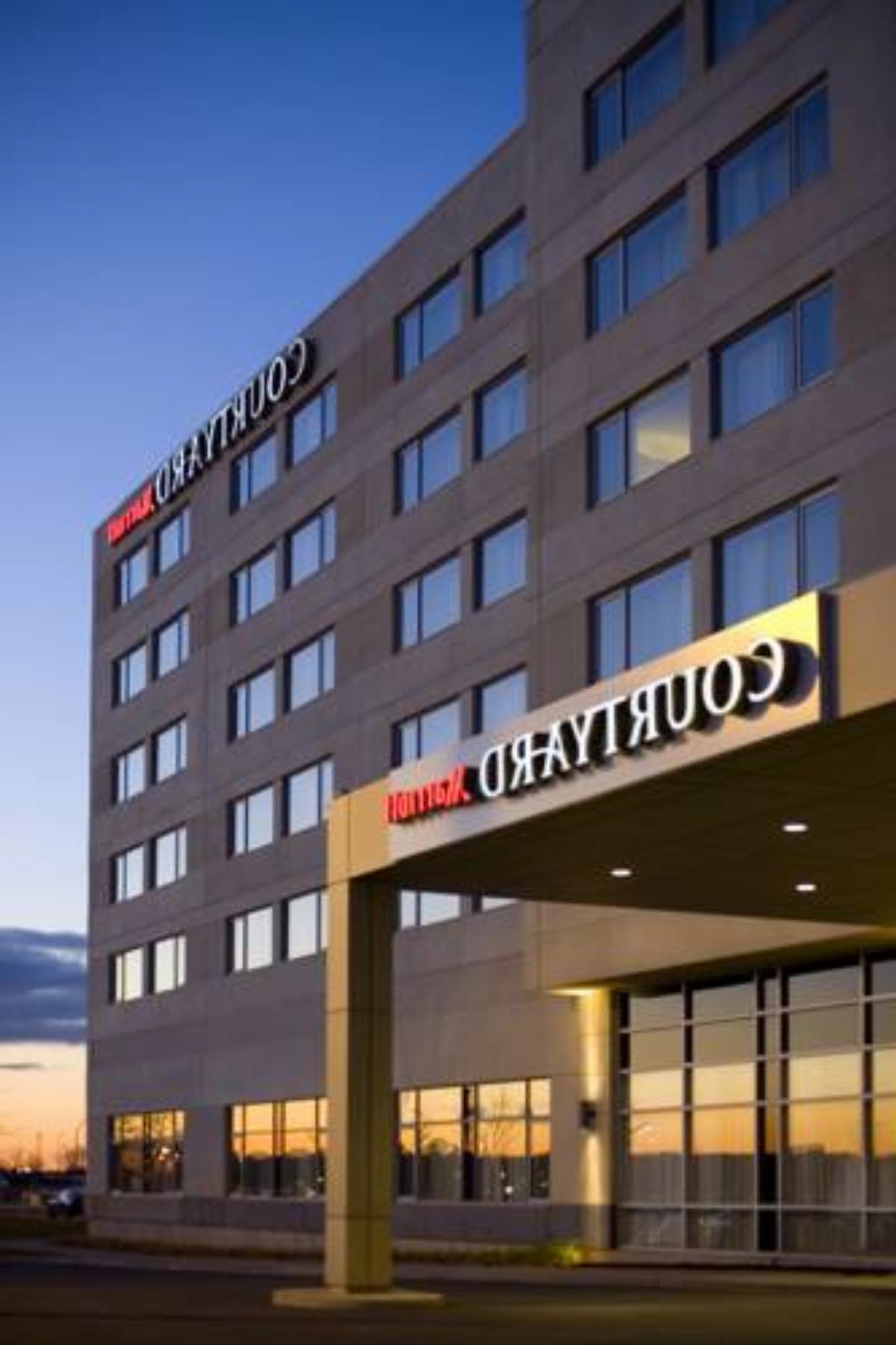 Courtyard by Marriott Montreal Airport Hotel Dorval Canada