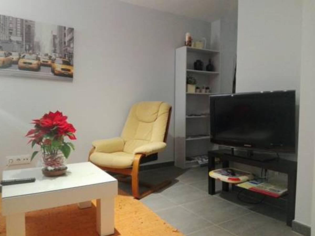 COZY APARTAMENT 10 MINUTES FROM THE HEART OF MADRID Hotel Madrid Spain