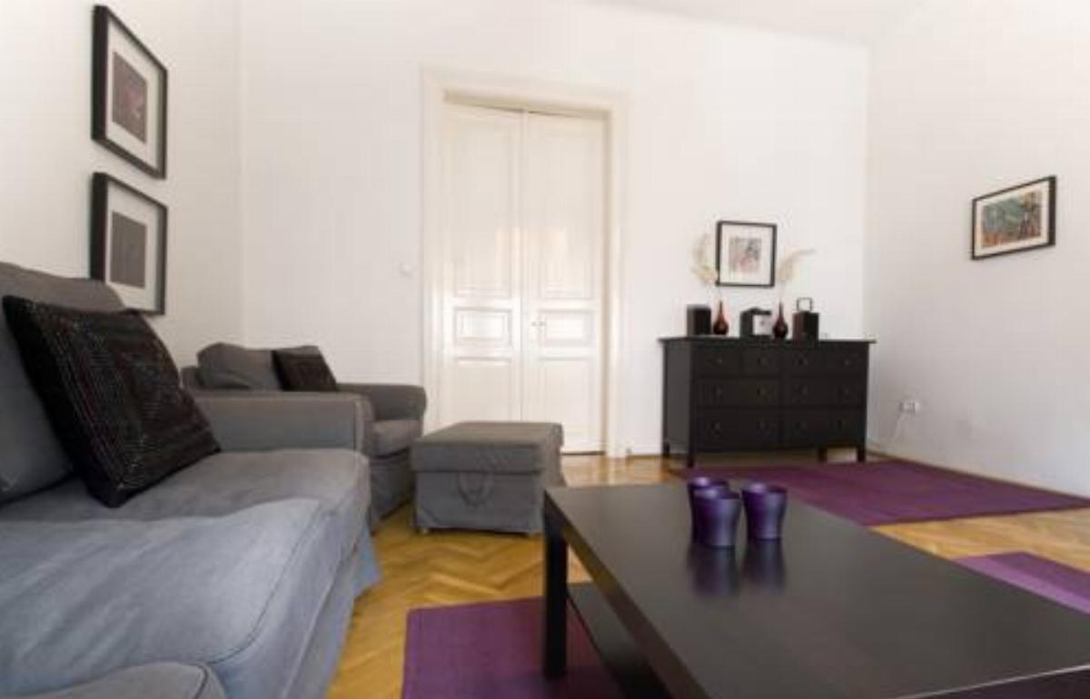 Cozy apartment with 3 bedrooms Hotel Budapest Hungary
