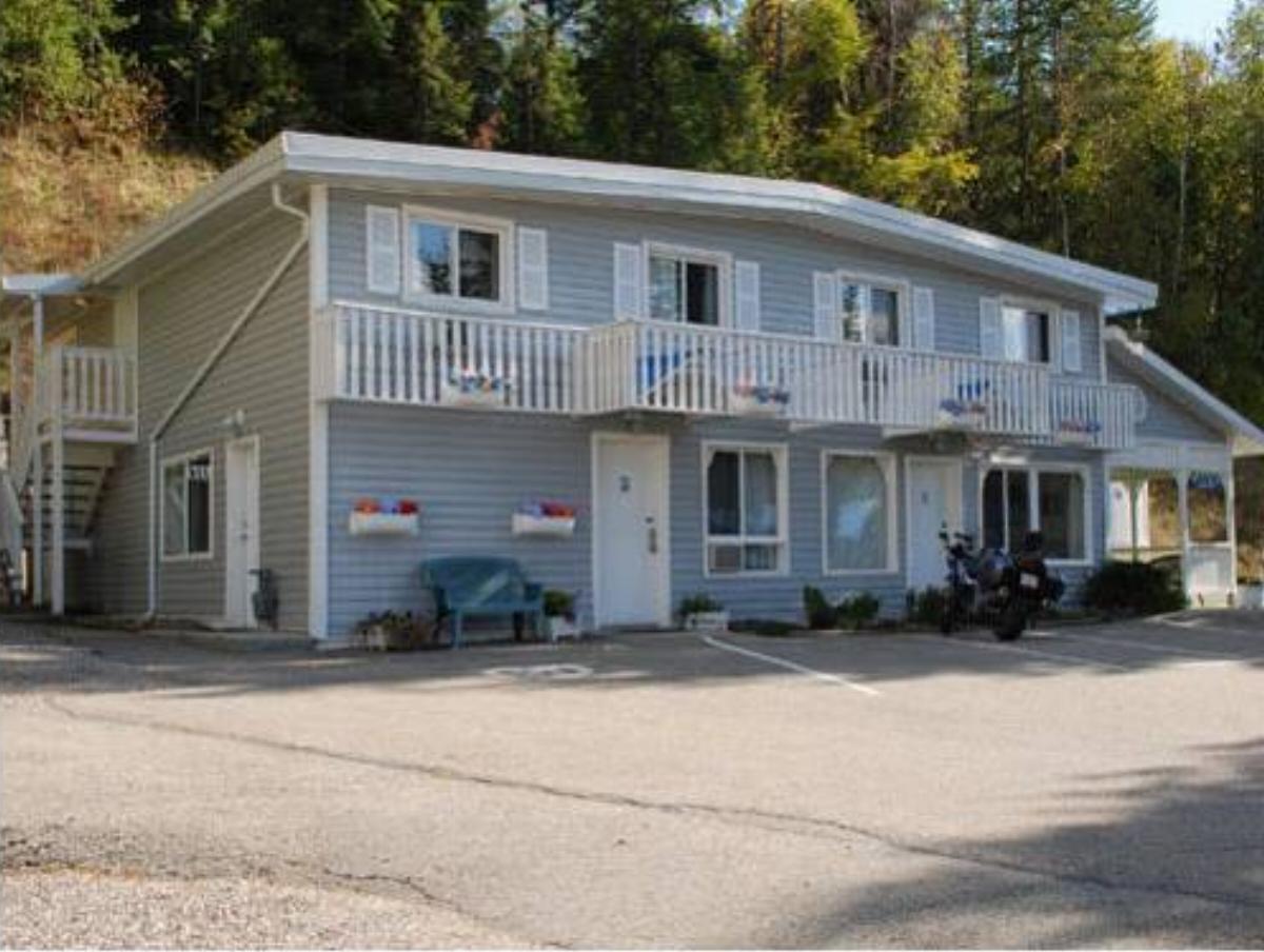 Cozy Pines Motel Hotel Castlegar Canada