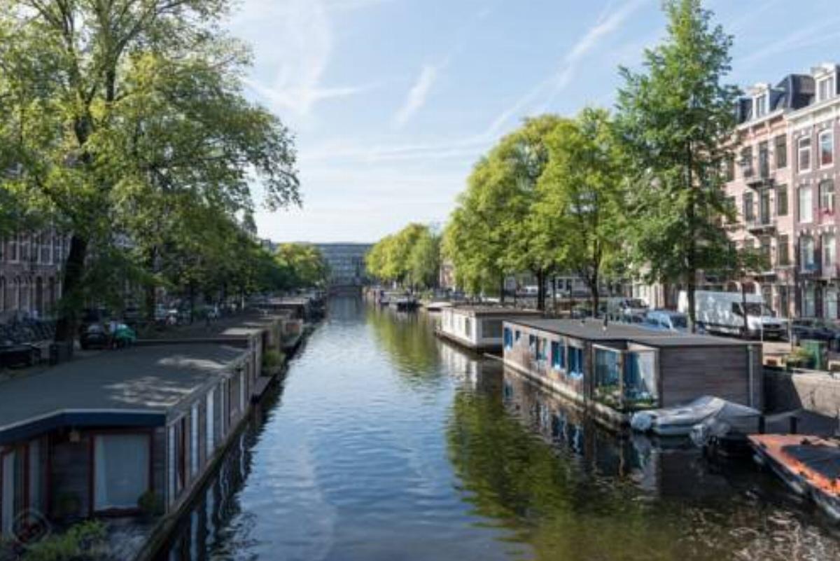 Cozy Water Houseboat Hotel Amsterdam Netherlands