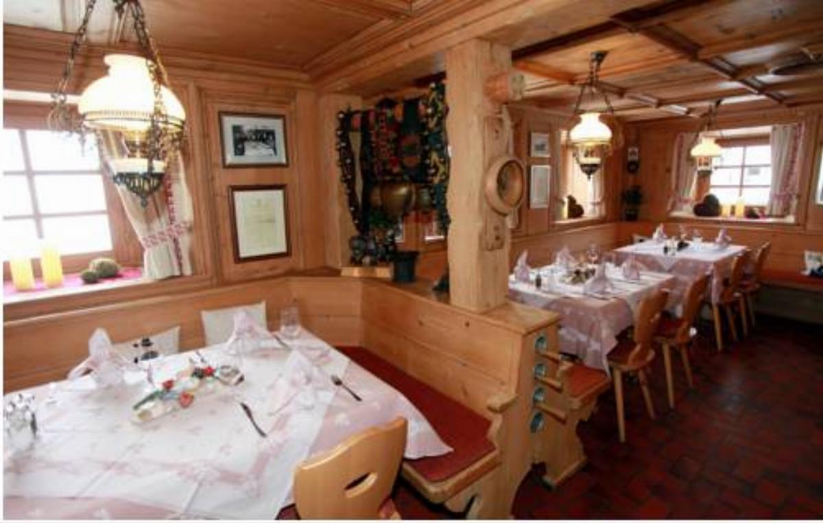 Damiano's Gasthaus zum Tschuggen Hotel Davos Switzerland