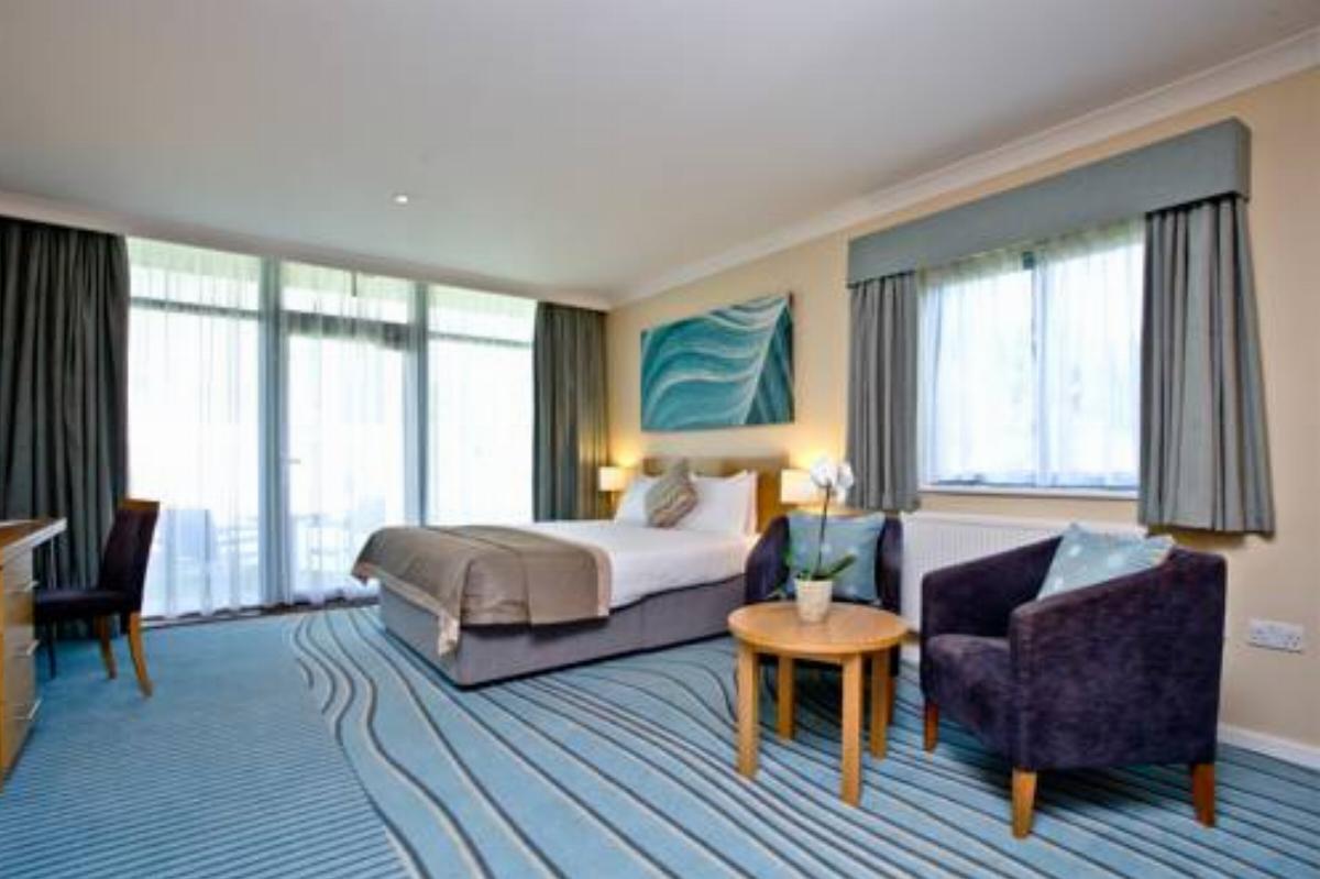 De Vere Cotswold Water Park Apartments Hotel Cirencester United Kingdom
