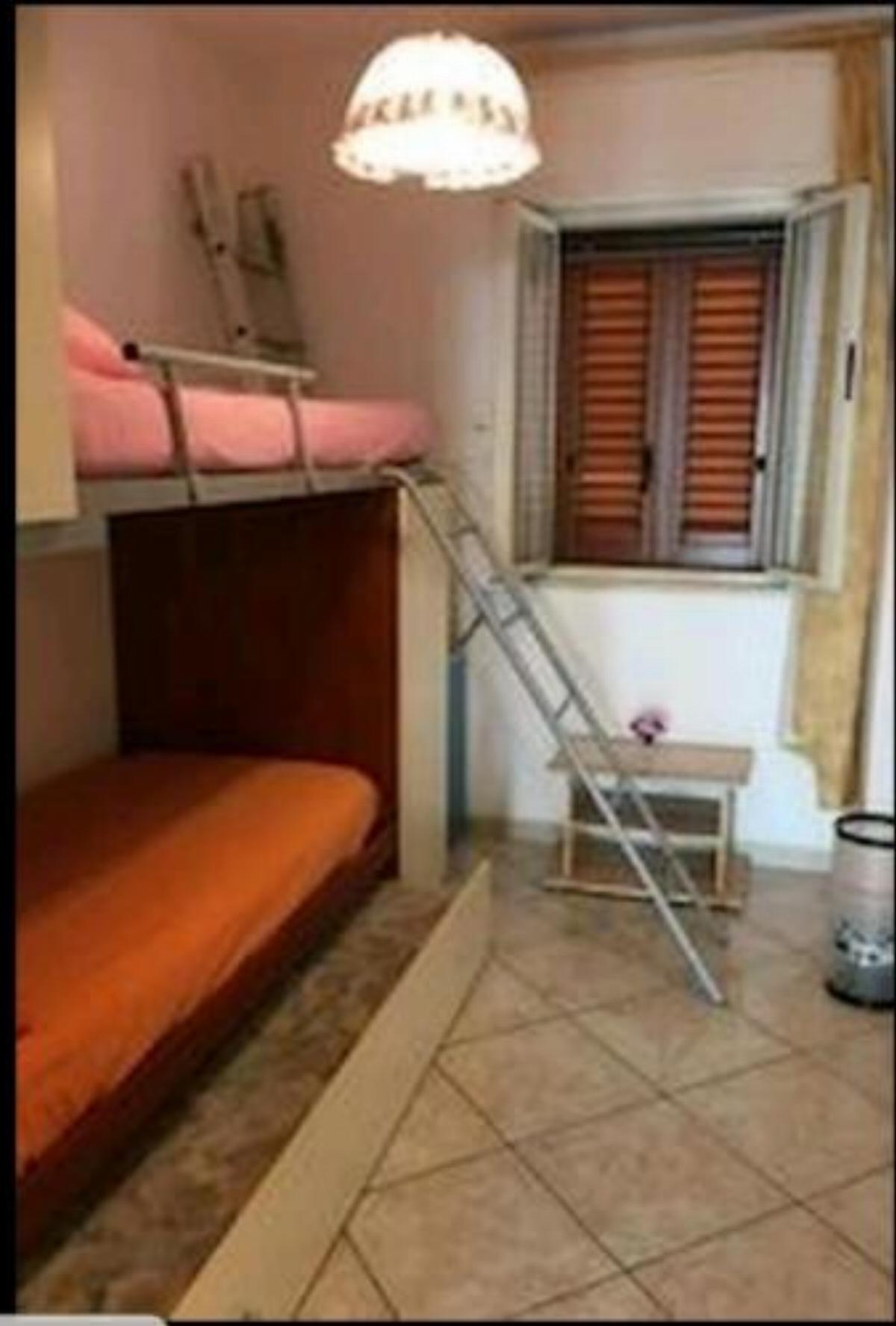 Delizioso appartamento frontemare Hotel Andrano Italy