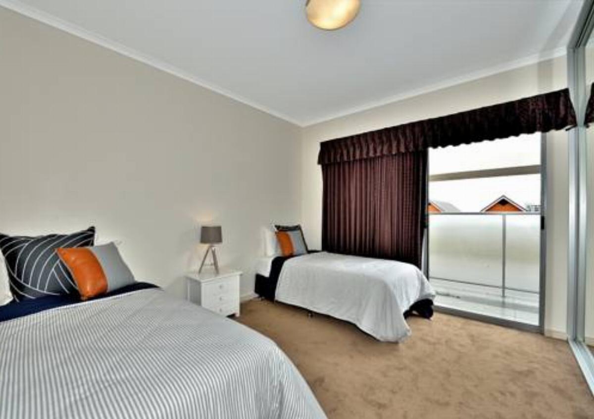 Delmar Penthouse Hotel Mandurah Australia