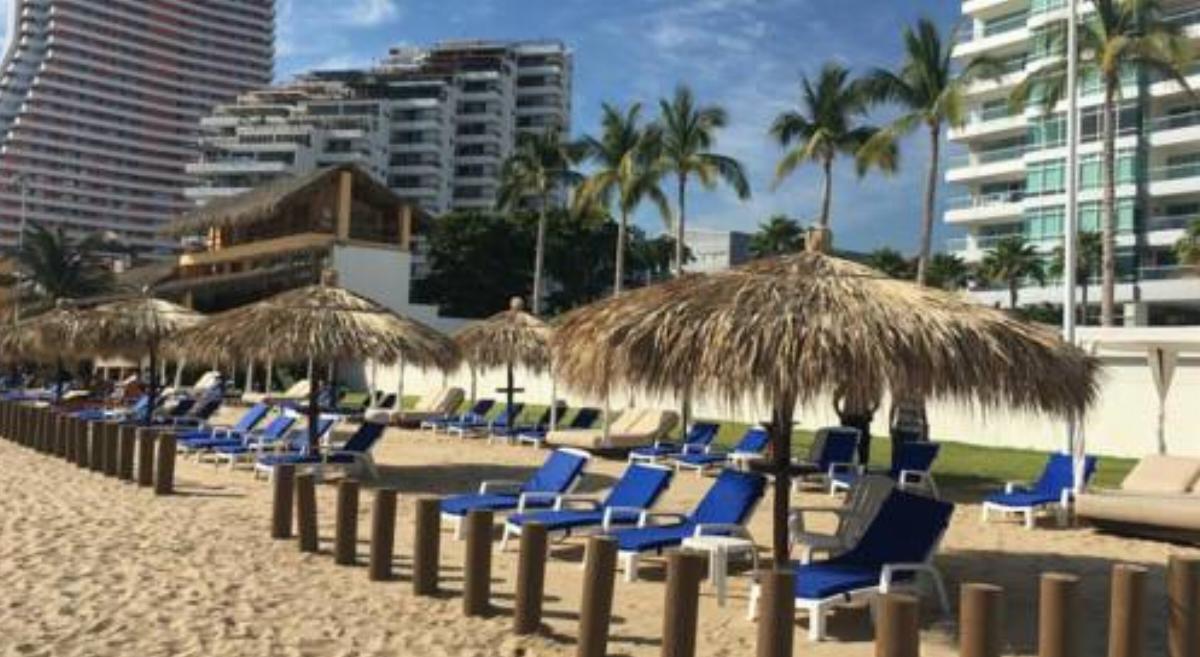Departamentos de lujo con playa Hotel Acapulco Mexico