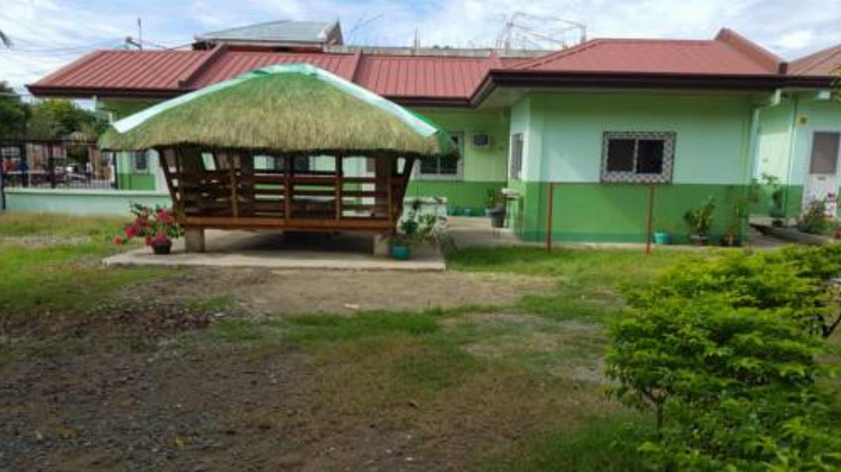 DH Vacation House/Rooms Hotel Alaminos Philippines