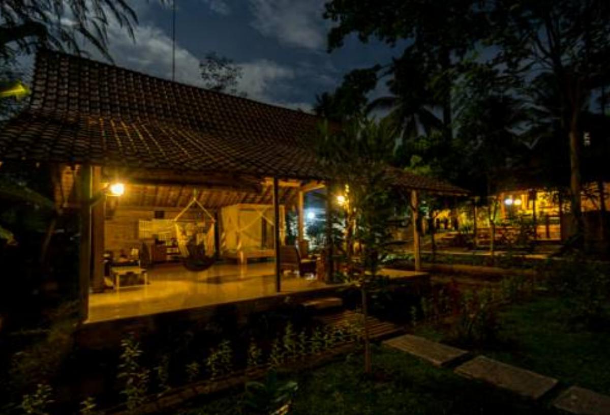 Didu's Homestay Bed & Breakfast Hotel Banyuwangi Indonesia