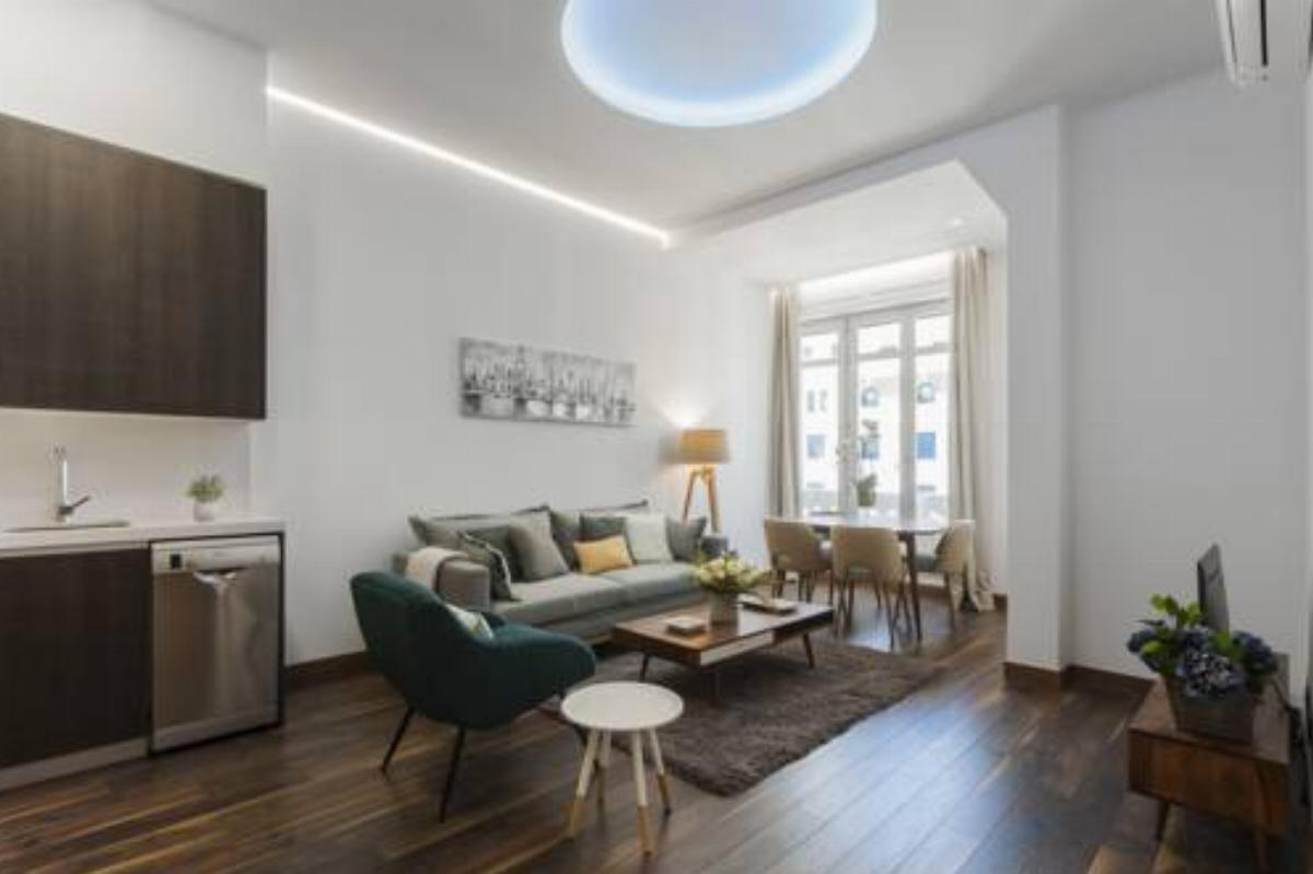 Dobo Rooms Gran Via Apartments Hotel Madrid Spain