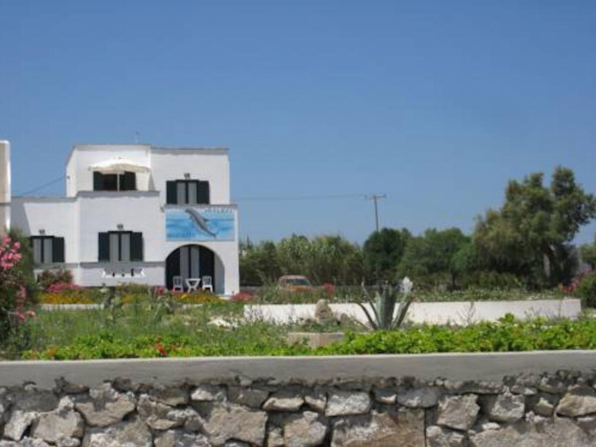 Dolphin Studios Hotel Agia Anna Naxos Greece